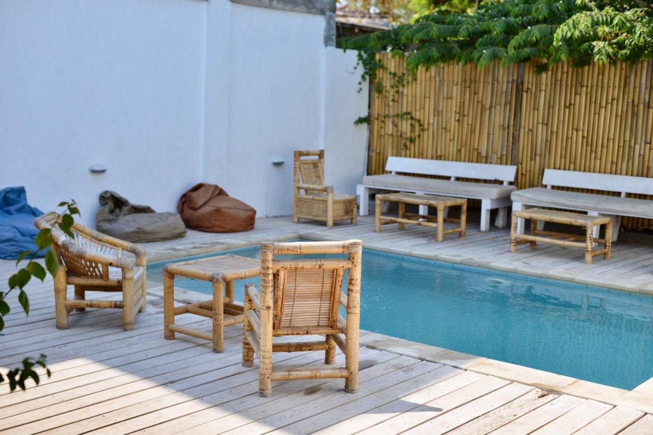 Tipsea Turtle Rooftop Hostel Τζίλι Τραγουανγκάν Εξωτερικό φωτογραφία